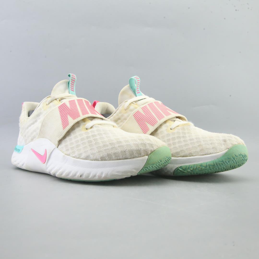 NIKE SEASON TR 9
