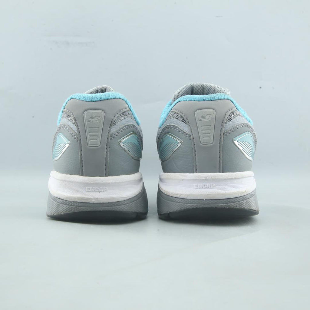 NEW BALANCE 1540V3
