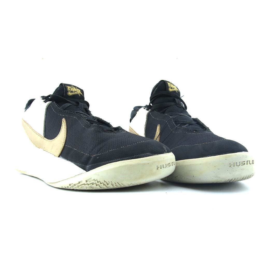NIKE TEAM HUSTLE D 10