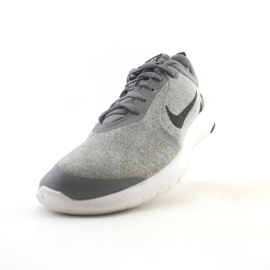 NIKE FLEX EXPERIENCE 8