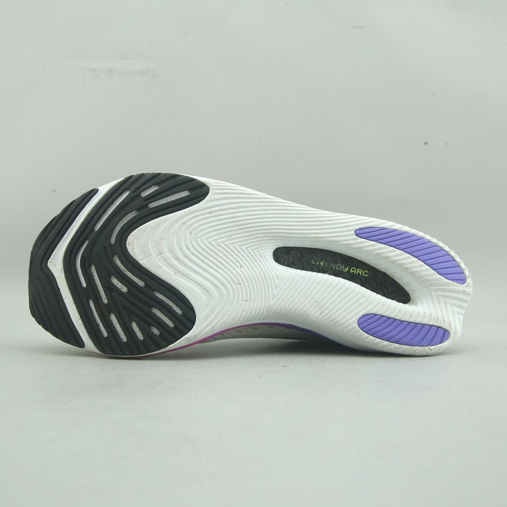 NEW BALANCE  FUELCELL SUPERCOMP PACER