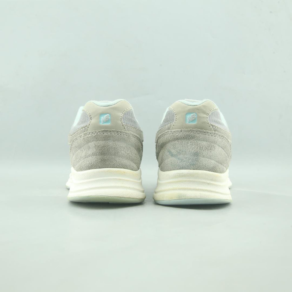 NEW BALANCE 877