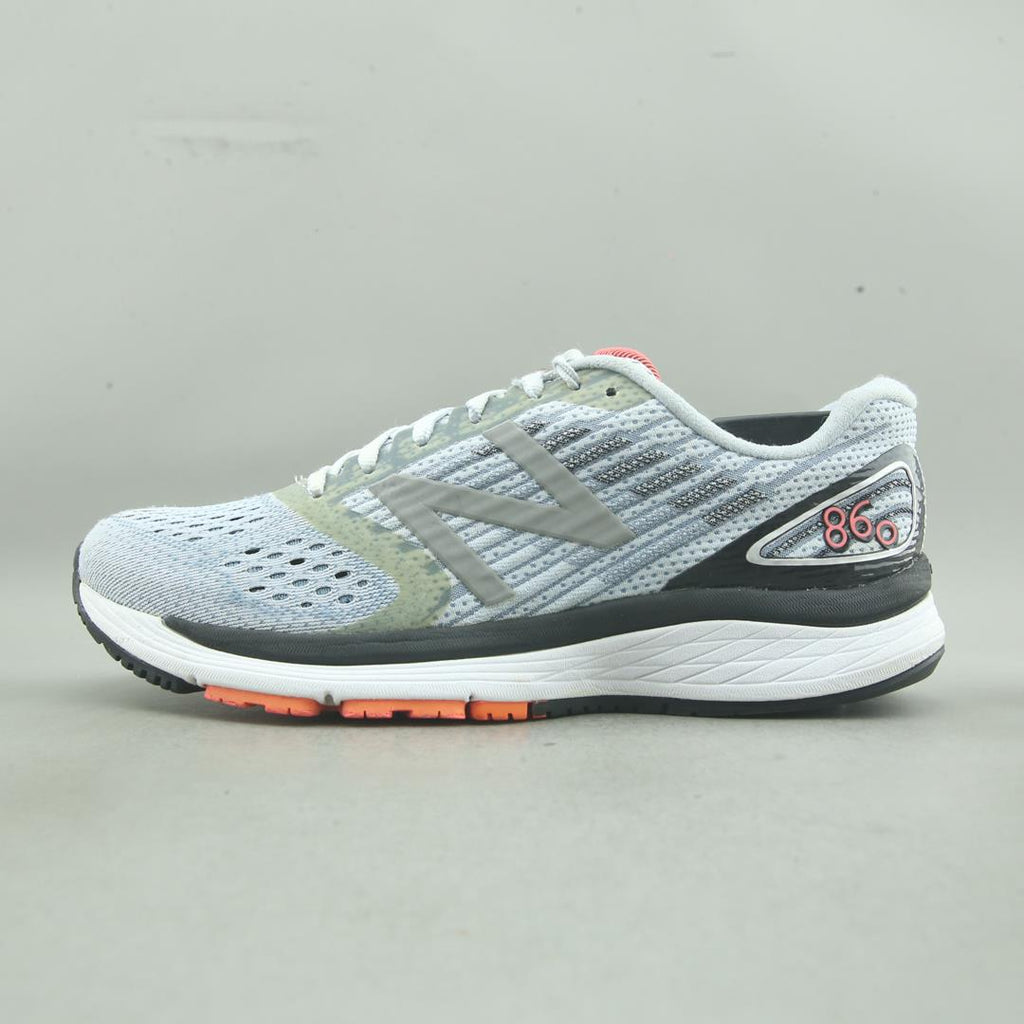 NEW BALANCE 860V9