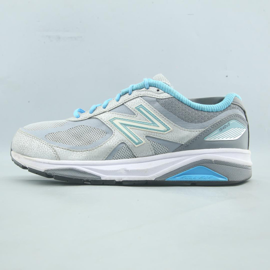 NEW BALANCE 1540V3