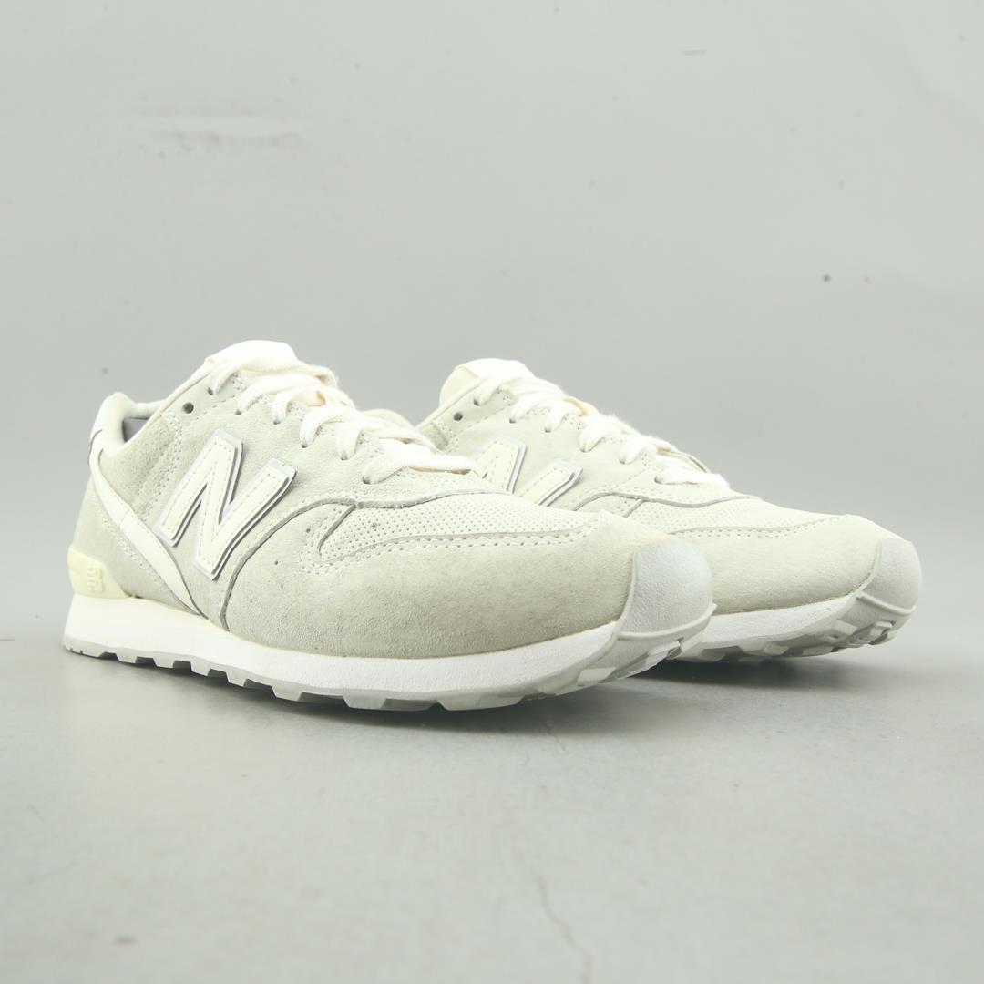 NEW BALANCE 696