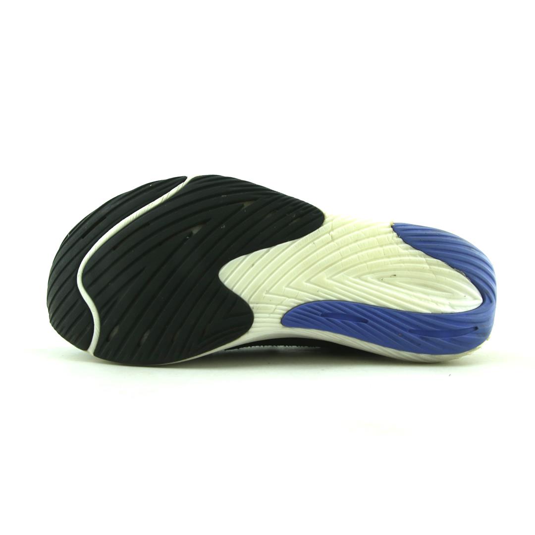 NEW BALANCE FUELCELL REBEL V3