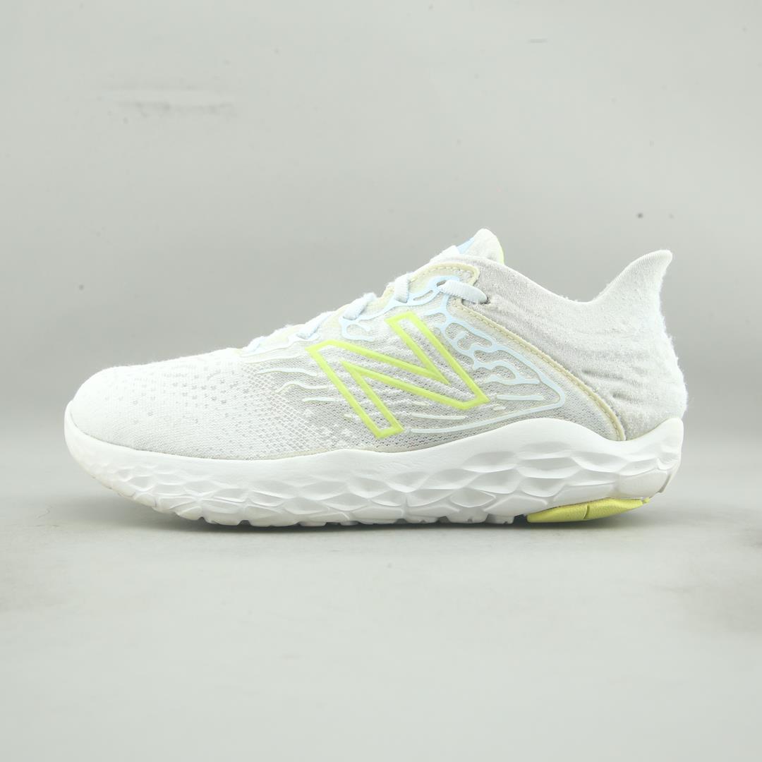 NEW BALANCE  FRESH FOAM BEACON V3