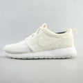 NIKE ROSHE ONE