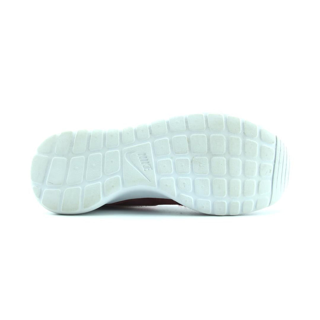 NIKE ROSHE ONE