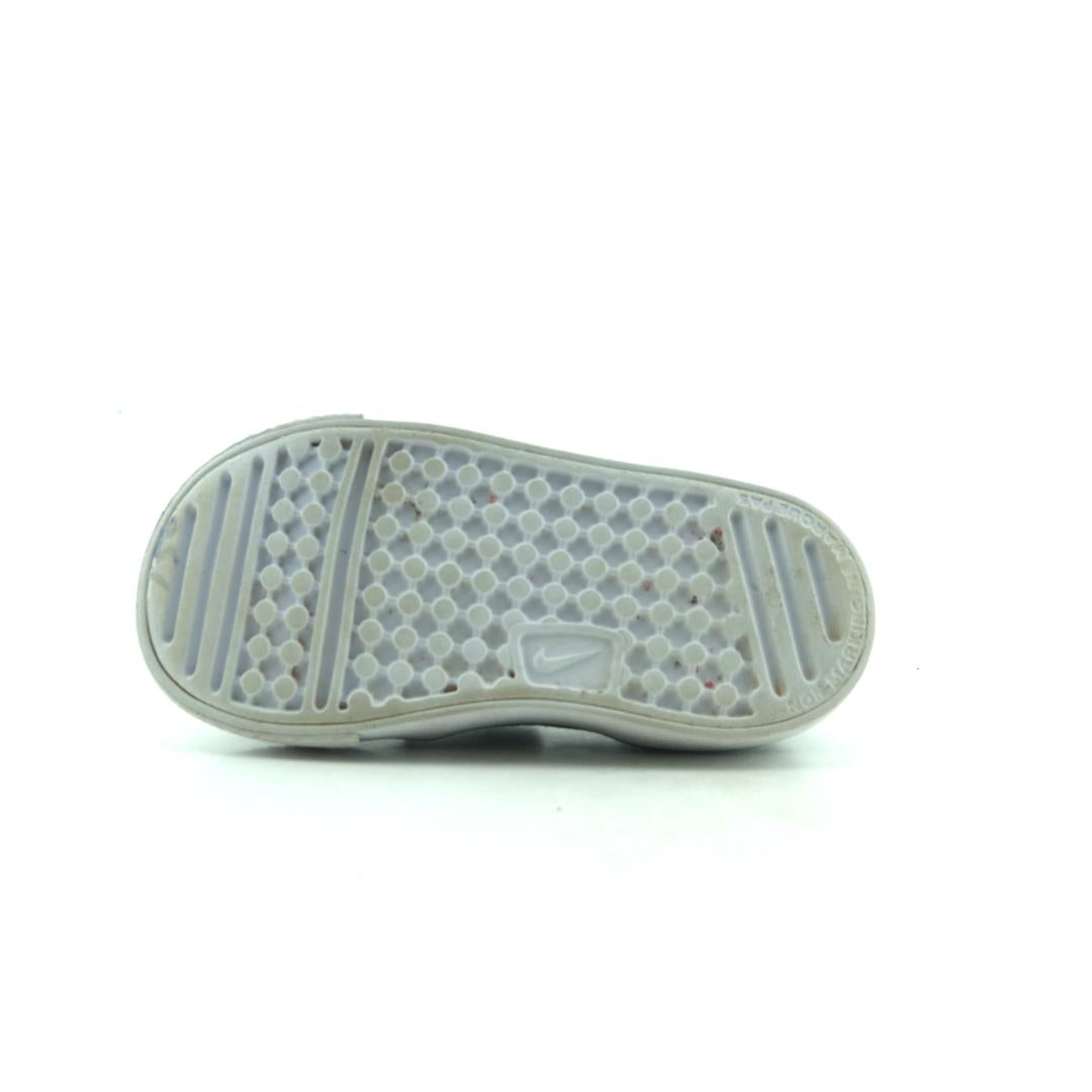 NIKE TOKI