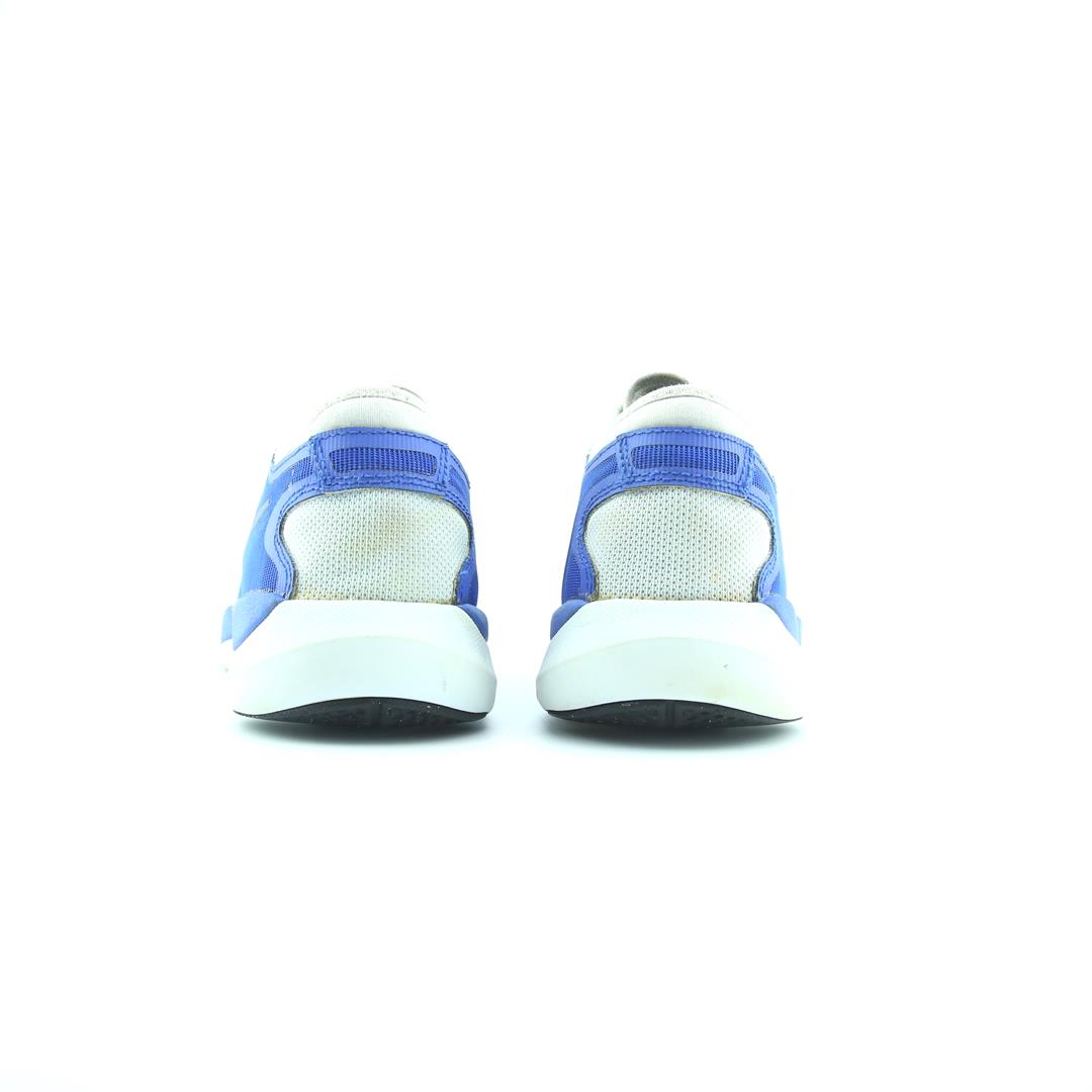 NIKE  FLEX SUPREME TR 4