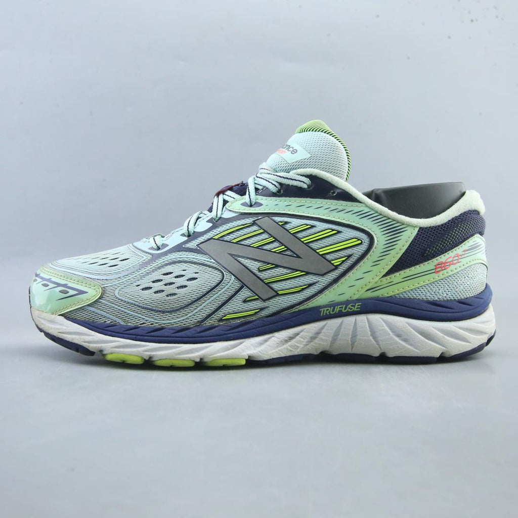 NEW BALANCE 860 V7