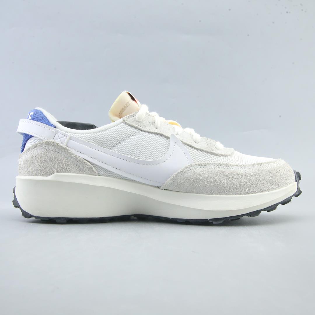 NIKE WAFFLE DEBUT