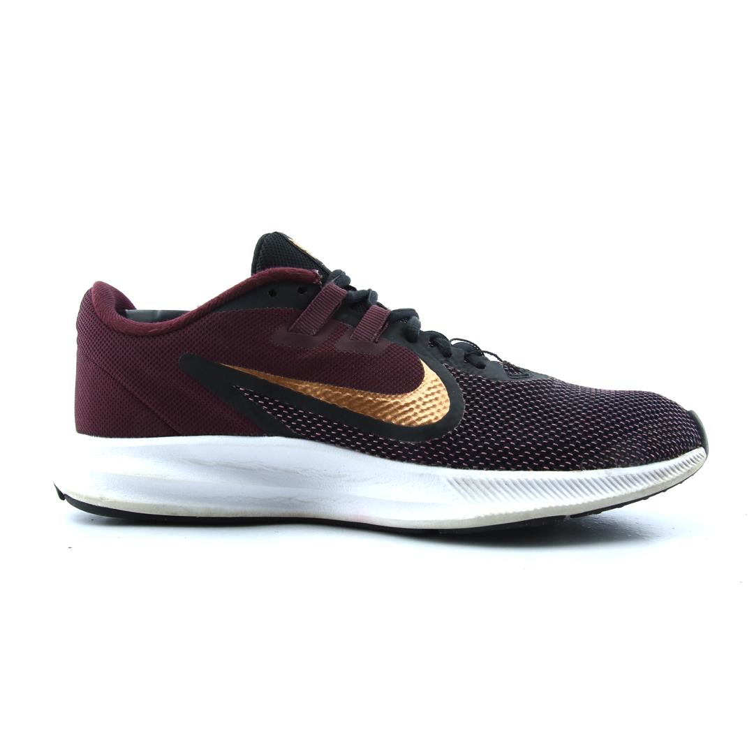 NIKE  DOWNSHIFTER 9