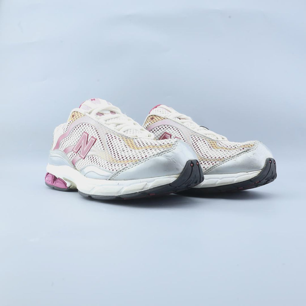 NEW BALANCE 560